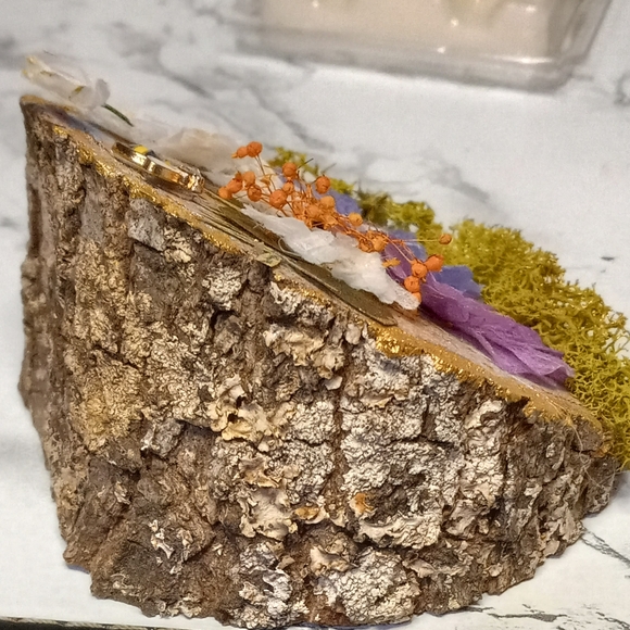 Wood Chunk Shelf Sitter - Picture 2 of 3